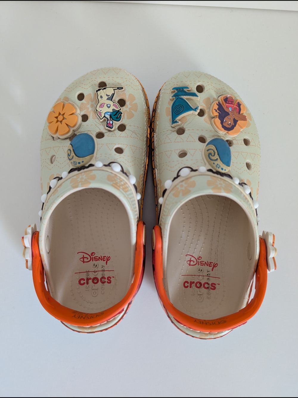Disney Moana Kids Crocs Cream & Orange with Jibbet Charms Size 13 - Picture 6 of 8